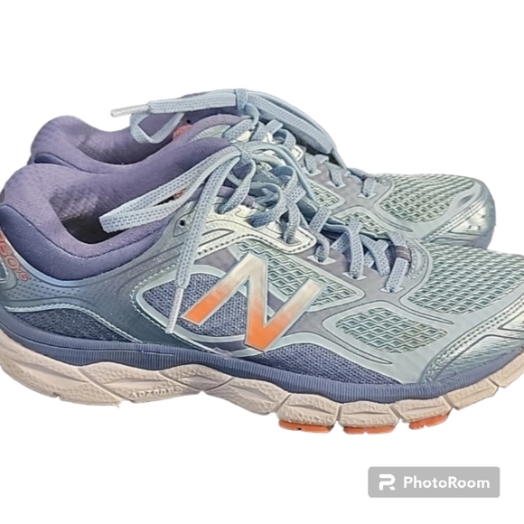 New Balance Shoes - Women's size 9 New Balance Stability